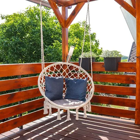 Csillag Apartment Kisapati